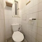 Flat In Zizkov -302- Praha
